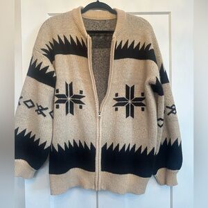 Women’s zip Up Aztec Sweater, size large